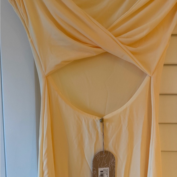 NEW: Meshki Imogen Slinky Maxi Dress Lemon - Picture 3 of 6